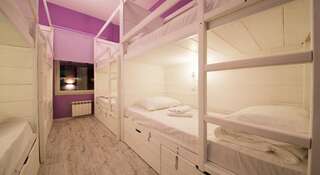 Гостиница Хостел Fusion Москва Кровать в общем номере для мужчин и женщин с 8 кроватями-4